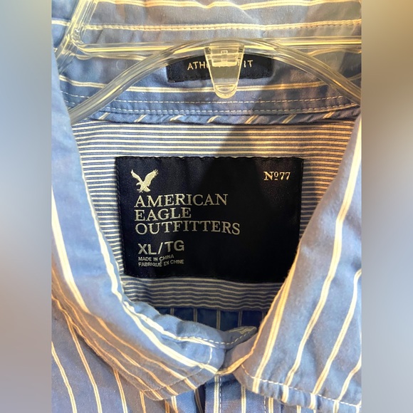 American eagle outfitters light blue and white striped button down size XL - Picture 2 of 3